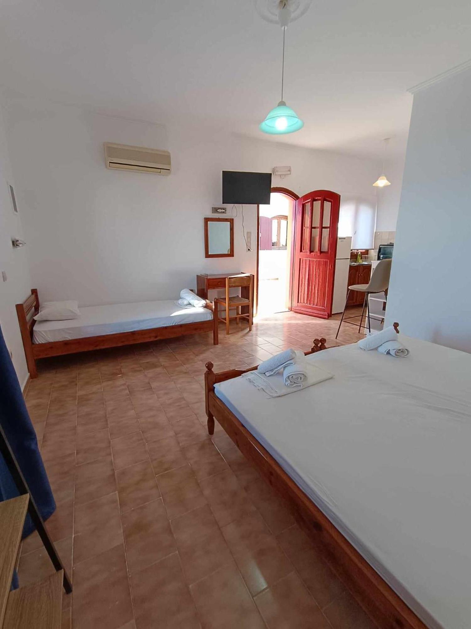 Nisaki Chios Apartments Agia Ermioni Luaran gambar